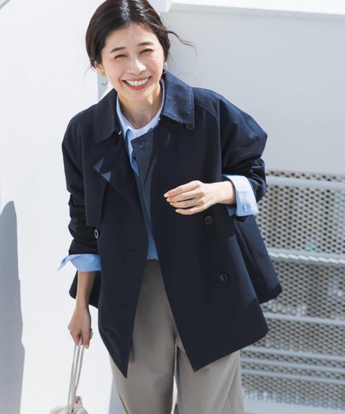 URBAN RESEARCH DOORS（アーバンリサーチドアーズ）の「撥水ショートトレンチ | トレンチコート/ショートコート/春アウター/ライトアウター/はっ水/通勤（トレンチコート・レディース・ライトベージュ/ネイビー・FREE）」の15枚目の写真