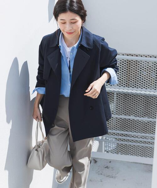 URBAN RESEARCH DOORS（アーバンリサーチドアーズ）の「撥水ショートトレンチ | トレンチコート/ショートコート/春アウター/ライトアウター/はっ水/通勤（トレンチコート・レディース・ライトベージュ/ネイビー・FREE）」の16枚目の写真