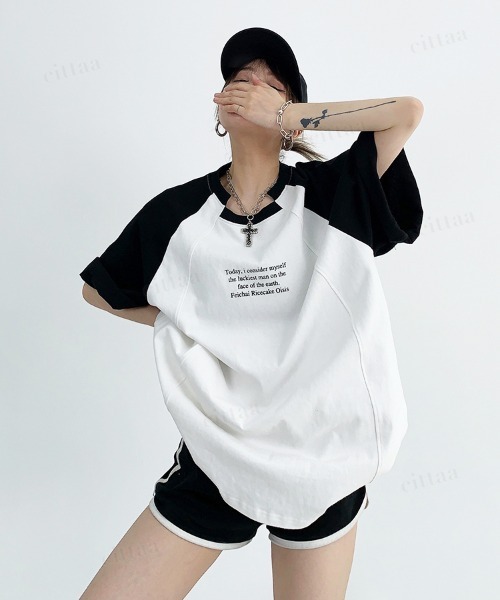 Dalfwin(ダールフィン)の「韓国ファッション ユニーク襟デザイン英字プリントラグラン半袖Tシャツ(Tシャツ/カットソー・レディース・グレー/ホワイト・FREE)」の3枚目の写真
