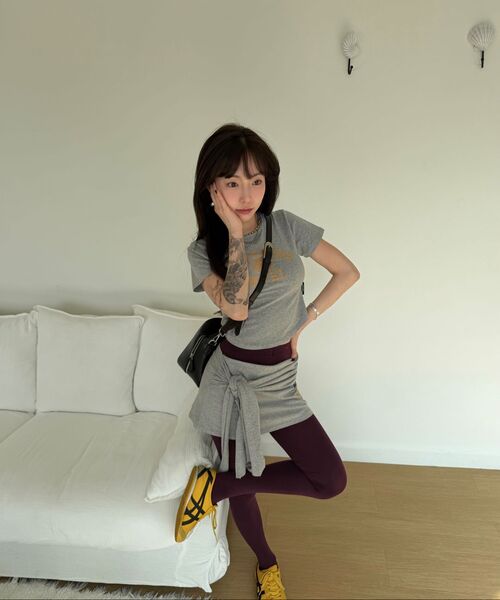 THE MYSTERIOUS HOTEL（ザミステリアスホテル）の「RUGBY U LINE T-SHIRT [GREY]（Tシャツ/カットソー・レディース・その他・FREE）」の2枚目の写真