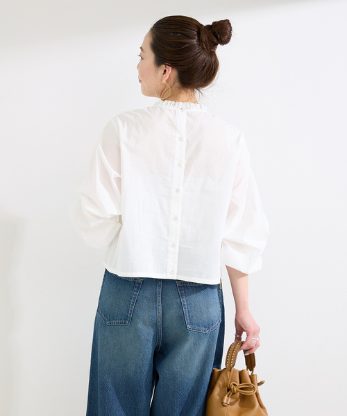 B.C STOCK(ベーセーストック)の「手洗い可 / フリルクルーネックブラウス(シャツ/ブラウス・レディース・ブラック/ホワイト・FREE)」の16枚目の写真
