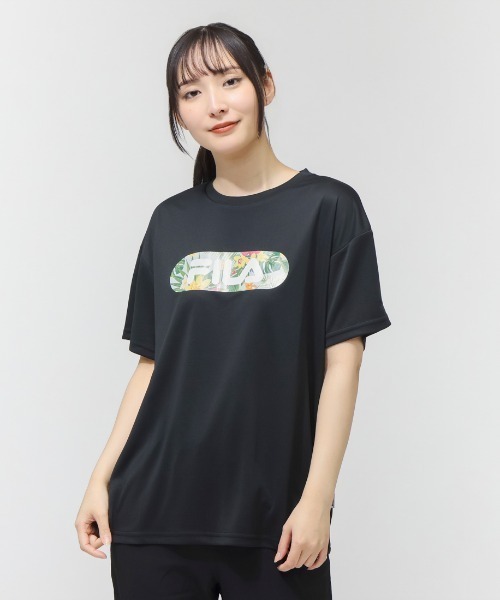 FILA（フィラ）の「フィラ FILA  ショートスリーブティーシャツ（Tシャツ/カットソー・レディース・スモークピンク/ブラック/ネイビー・S/M/L/XL）」の2枚目の写真
