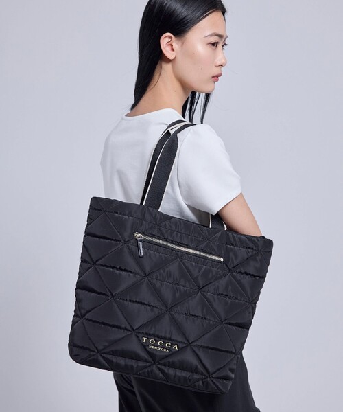 TOCCA(トッカ)の「ACCANTO TOTE トートバッグ(トートバッグ・レディース・ライトグレー系/ベージュ系/ブラック系・F)」の2枚目の写真