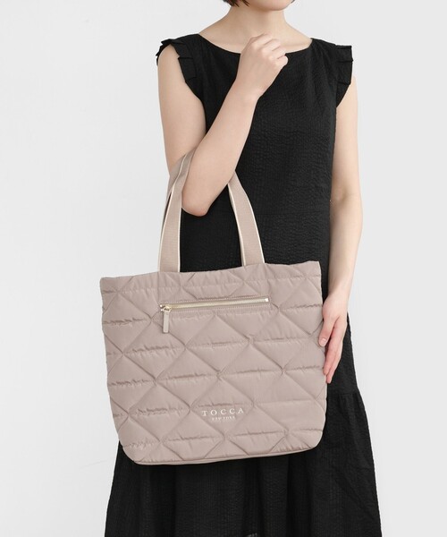 TOCCA(トッカ)の「ACCANTO TOTE トートバッグ(トートバッグ・レディース・ライトグレー系/ベージュ系/ブラック系・F)」の5枚目の写真