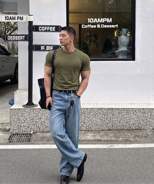 PHERMENON（フェルメノン）の「マッスルフィット 無地 半袖Tシャツ - ブラック（Tシャツ/カットソー・メンズ・ブラック・1/2/3）」の12枚目の写真
