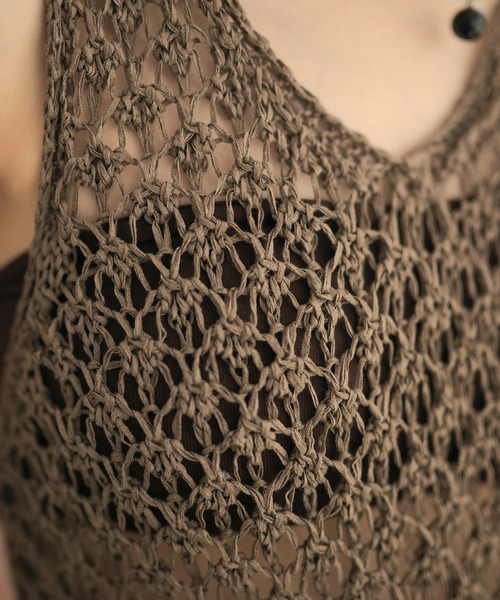 LAULEN(ローレン)の「texture deep slit sleeveless tops /テクスチャーディープスリットノースリーブトップス(その他トップス・レディース・アイボリー/ブラウン・FREE)」の15枚目の写真
