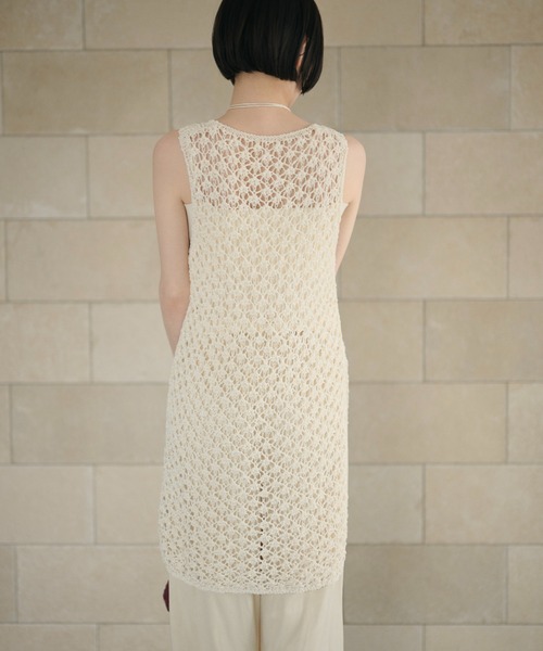 LAULEN(ローレン)の「texture deep slit sleeveless tops /テクスチャーディープスリットノースリーブトップス(その他トップス・レディース・アイボリー/ブラウン・FREE)」の22枚目の写真