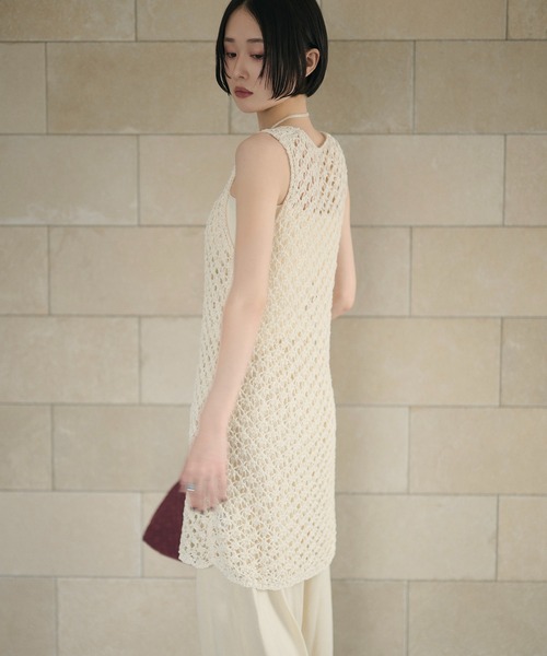 LAULEN(ローレン)の「texture deep slit sleeveless tops /テクスチャーディープスリットノースリーブトップス(その他トップス・レディース・アイボリー/ブラウン・FREE)」の21枚目の写真