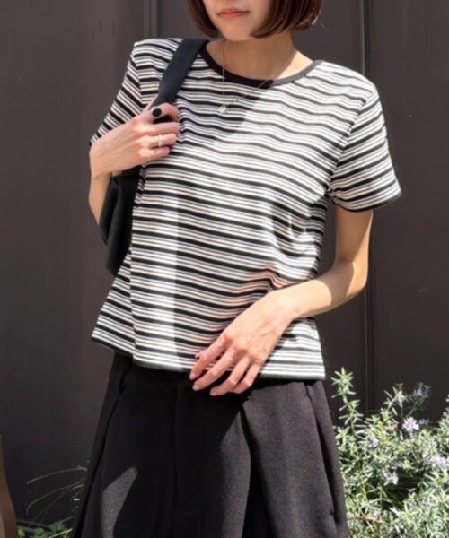 goocy(グーシー)の「マルチボーダー2WAYコンパクト半袖T(Tシャツ/カットソー・レディース・ブラック/ブラウン/グレー・FREE)」の2枚目の写真