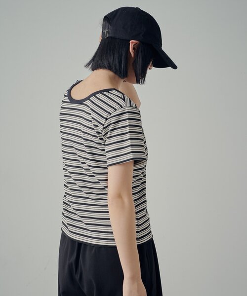 goocy(グーシー)の「マルチボーダー2WAYコンパクト半袖T(Tシャツ/カットソー・レディース・ブラック/ブラウン/グレー・FREE)」の8枚目の写真