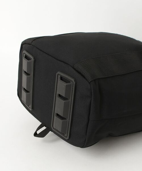 Carhartt WIP(カーハートダブリューアイピー)の「【Carhartt WIP】KAYTON BAG SMALL I033792(ショルダーバッグ・メンズ・ブラック・FREE)」の6枚目の写真