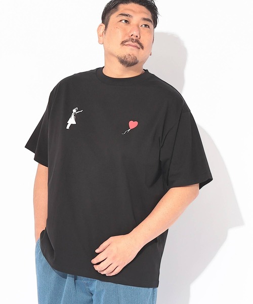 SAKAZEN(サカゼン)の「Tシャツ 半袖 メンズ 大きいサイズ ストレッチ クルーネック カットソー Girl with balloon BRANDALISED (ブランダライズド)(Tシャツ/カットソー・メンズ・ホワイト/ブラック・X1(3L~4L)/X2(4L~5L)/X3(6L~7L))」の11枚目の写真