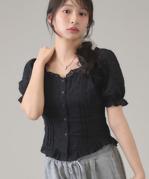 apres jour mignon(アプレジュールミニョン)の「2WAYレースブラウス(その他トップス・レディース・ブラック/オフホワイト/ネイビー・LARGE/フリー)」の3枚目の写真