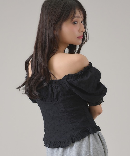 apres jour mignon(アプレジュールミニョン)の「2WAYレースブラウス(その他トップス・レディース・ブラック/オフホワイト/ネイビー・LARGE/フリー)」の17枚目の写真