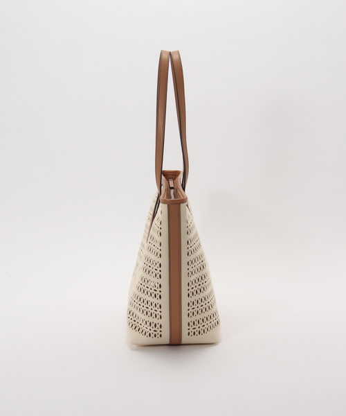 GIANNI CHIARINI(ジャンニ キアリーニ)の「《WEB限定》GIANNI CHIARINI/ ジャンニ キアリーニ cutting tote(トートバッグ・レディース・アイボリー/ブラック・FREE)」の5枚目の写真