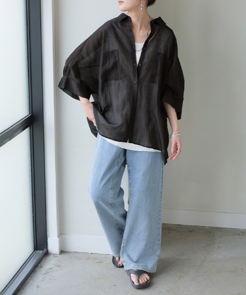 HUG.U（ハグユー）の「オーバーサイズ半袖シアーシャツ（シャツ/ブラウス・レディース・ブラック/グレー/ホワイト/コーラルピンク/パープル系その他・FREE）」の20枚目の写真