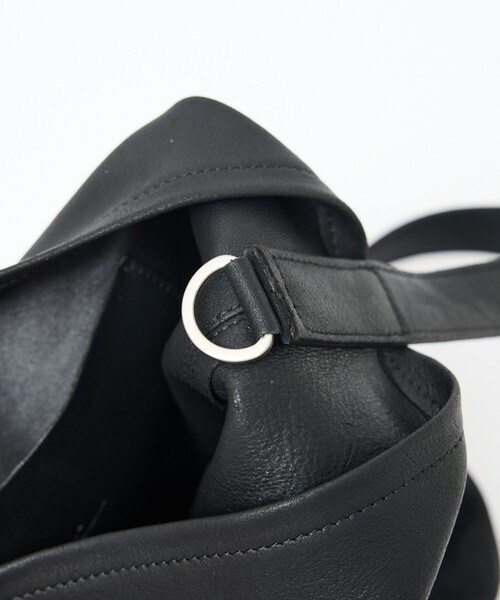 Morphee(モルフェ)の「【Morphee / モルフェ】CYLINDER LARGE / シリンダーラージバッグ / トートバッグ / レザー / ユニセックス(トートバッグ・メンズ・ブラック・フリー)」の11枚目の写真