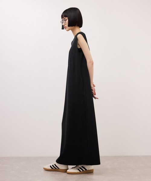 ADAM ET ROPE'(アダムエロペ)の「【サステナブル】ノースリーブカットワンピース/接触冷感/UVカット(ワンピース・レディース・ブラウン系その他2/ブルー系その他4/ブラック・36/38)」の5枚目の写真