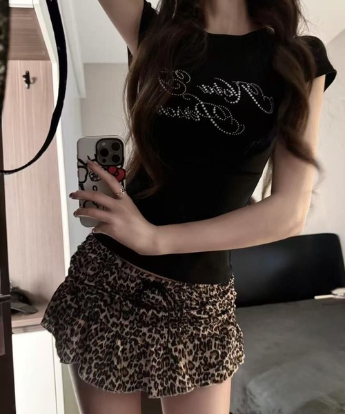 WESTSEA(ウエストシー)の「ラインストーン ロゴ コンパクトTシャツ 半袖(Tシャツ/カットソー・レディース・ブラック/ホワイト・M)」の12枚目の写真