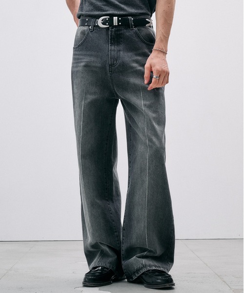 Adoon plain(アドーンプレーン)の「CENTER LINE STRAIGHT DENIM / センターラインストレートデニムパンツ(デニムパンツ・メンズ・ライトブルー/ブラック・SMALL/MEDIUM/LARGE)」の1枚目の写真