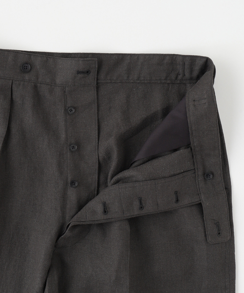 Kaptain Sunshine（キャプテン サンシャイン）の「KAPTAIN SUNSHINE / キャプテンサンシャイン Gurkha Shorts（その他パンツ・メンズ・ライトグレー/ブラック系その他・3/4）」の5枚目の写真