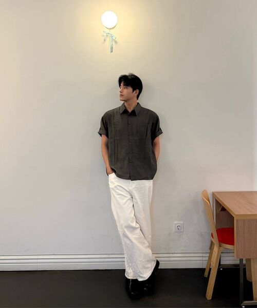 DECOROSO（デコローゾ）の「リンクルテクスチャー半袖ロールアップシャツ[チャコール]（シャツ/ブラウス・メンズ・その他・LARGE/X-LARGE）」の10枚目の写真