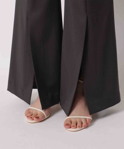 Apuweiser-riche（アプワイザーリッシェ）の「フロントスリットフレアパンツ（その他パンツ・レディース・チャコールグレー・2/1/0）」の8枚目の写真