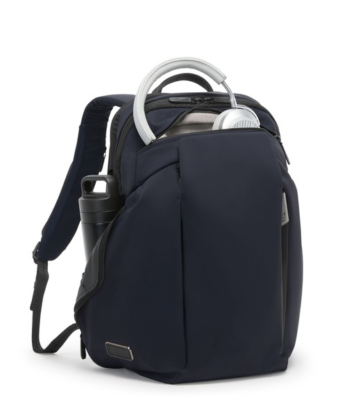 TUMI(トゥミ)の「TUMI AXIS ラージ・バックパック・25L(A4/PC15インチまで対応)(バックパック/リュック・メンズ・ネイビー/ブラック・FREE)」の15枚目の写真
