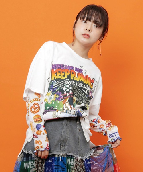 ScoLar(スカラー)の「ScoLar(スカラー) ダークメルヘン柄Tシャツ(Tシャツ/カットソー・レディース・ブラック/ネイビー/グリーン/オフホワイト・MEDIUM)」の6枚目の写真
