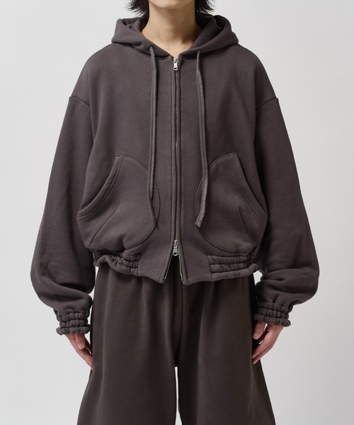 SHINYAKOZUKA(シンヤコヅカ)の「home old style zip hoodie(パーカー・メンズ・チャコールグレー/ブラック・MEDIUM/SMALL)」の13枚目の写真