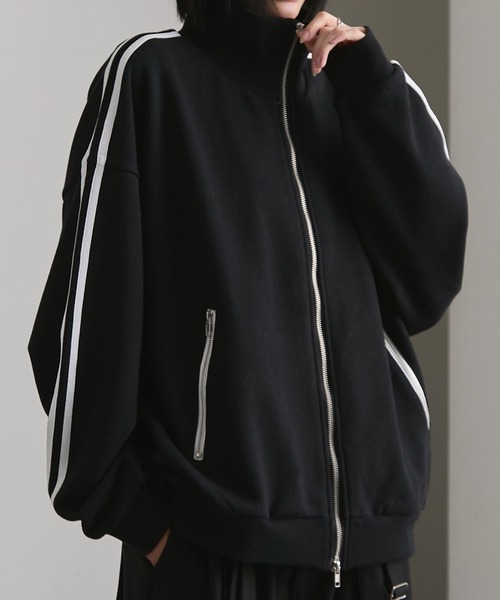 cussil(クシル)の「【cussil/クシル】ルーズシルエットラインスリーブスウェットトラックジップジャケット(ブルゾン・メンズ・ブラック/グレー・L/M/S)」の2枚目の写真