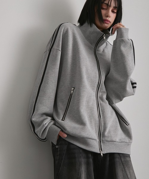 cussil(クシル)の「【cussil/クシル】ルーズシルエットラインスリーブスウェットトラックジップジャケット(ブルゾン・メンズ・ブラック/グレー・L/M/S)」の8枚目の写真