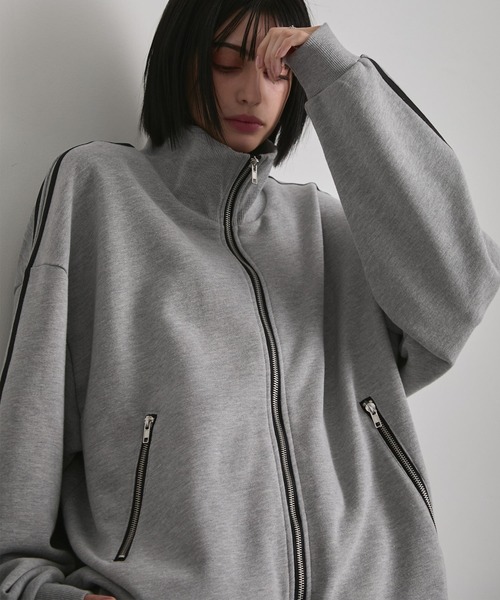 cussil(クシル)の「【cussil/クシル】ルーズシルエットラインスリーブスウェットトラックジップジャケット(ブルゾン・メンズ・ブラック/グレー・L/M/S)」の9枚目の写真