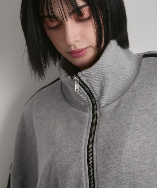 cussil(クシル)の「【cussil/クシル】ルーズシルエットラインスリーブスウェットトラックジップジャケット(ブルゾン・メンズ・ブラック/グレー・L/M/S)」の10枚目の写真