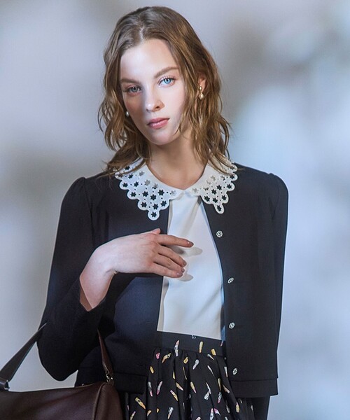 TOCCA(トッカ)の「DOT COLLAR TOPS カットソー(Tシャツ/カットソー・レディース・アイボリー系/ブラック系・MEDIUM/SMALL)」の4枚目の写真