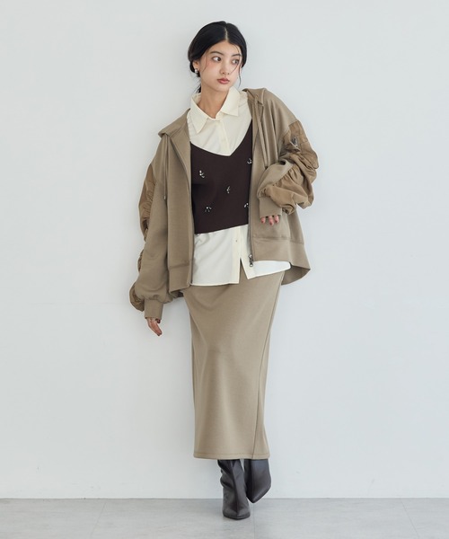 YECCA VECCA(イェッカヴェッカ)の「【2点SET】ミリタリーフーディセットアップ(セットアップ・レディース・ベージュ/グレー/ブラック・FREE)」の3枚目の写真