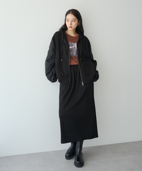 YECCA VECCA(イェッカヴェッカ)の「【2点SET】ミリタリーフーディセットアップ(セットアップ・レディース・ベージュ/グレー/ブラック・FREE)」の1枚目の写真
