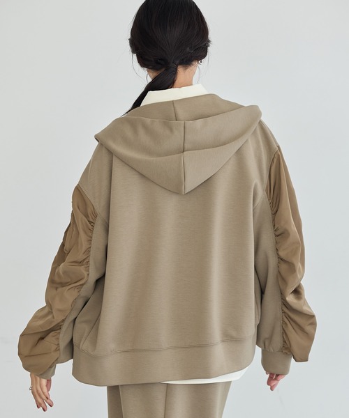YECCA VECCA(イェッカヴェッカ)の「【2点SET】ミリタリーフーディセットアップ(セットアップ・レディース・ベージュ/グレー/ブラック・FREE)」の13枚目の写真