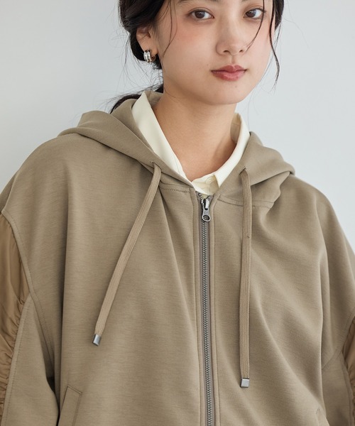YECCA VECCA(イェッカヴェッカ)の「【2点SET】ミリタリーフーディセットアップ(セットアップ・レディース・ベージュ/グレー/ブラック・FREE)」の14枚目の写真