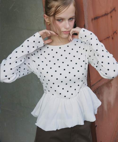 Mili affinity（ミリアフィニティー）の「ペプラム長袖リブトップス（Tシャツ/カットソー・レディース・ドット/ブラウン系その他/ブラック×ブラック/ホワイト系その他/ブラック×ホワイト・FREE）」の2枚目の写真