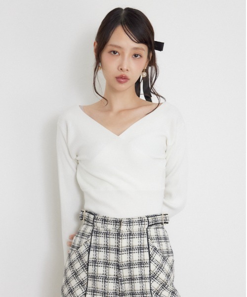 rienda(リエンダ)の「カシュクール2WAYウォッシャブルニットトップス 秋服 冬服(ニット/セーター・レディース・ブラウン/ブラック/ホワイト/ダークパープル・FREE)」の2枚目の写真