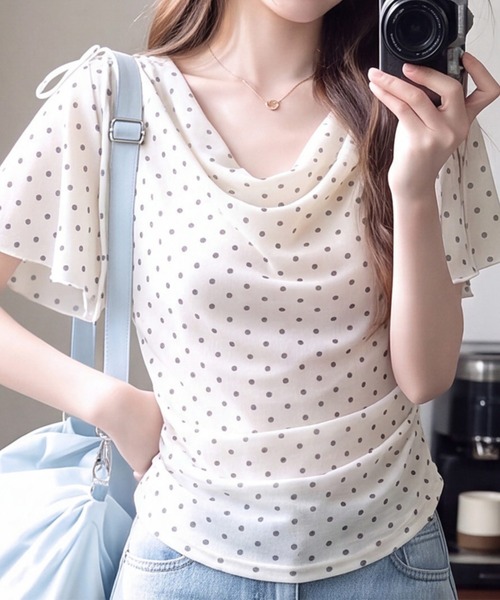 FLINEA（フリネア）の「ドレープネックドット柄ブラウス（シャツ/ブラウス・レディース・ベージュ・FREE）」の4枚目の写真