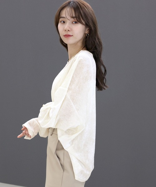 Aletta vita(アレッタビータ)の「シアーベロアドロップショルダーゆるプルオーバー(Tシャツ/カットソー・レディース・ブラウン/オフホワイト・M)」の18枚目の写真