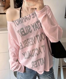 Tシャツ/カットソー（ピンク/桃色系・オフショルダー）ファッション