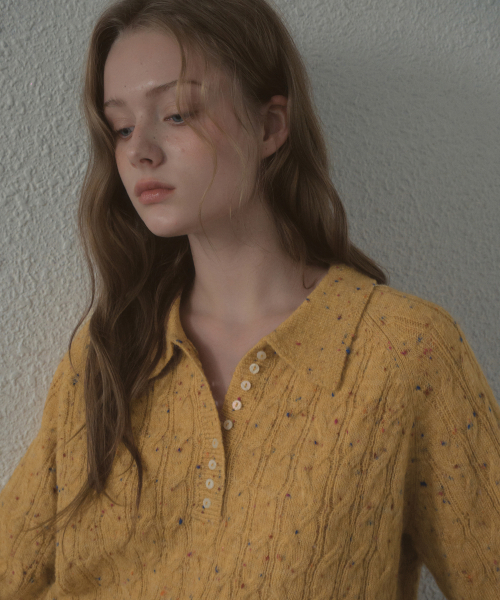 OURNOSTALGIA(アワー ノスタルジア)の「Confetti Henley Collar Knit_Yellow(OCB6KN11)(ニット/セーター・レディース・イエロー・FREE)」の4枚目の写真