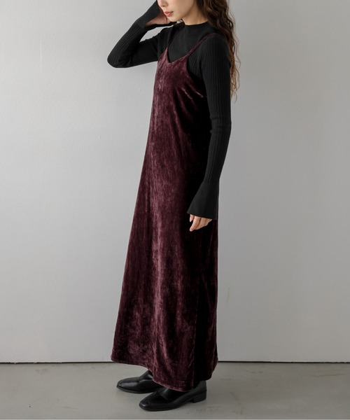 AMELY(エミリー)の「クラッシュベロア/キャミワンピース/ロング丈/Iライン/オケージョン(サロペット/オーバーオール・レディース・ブラウン/グレー/ボルドー・フリー)」の11枚目の写真
