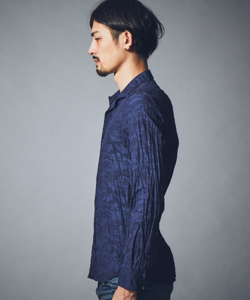 5351 POUR LES HOMMES（ゴーサンゴーイチプールオム）の「カモフラジャガード製品染めシャツ（シャツ/ブラウス・メンズ・ホワイト/ライトグレー/ブルー/ブラック/ネイビー・44/46/48/50）」の7枚目の写真