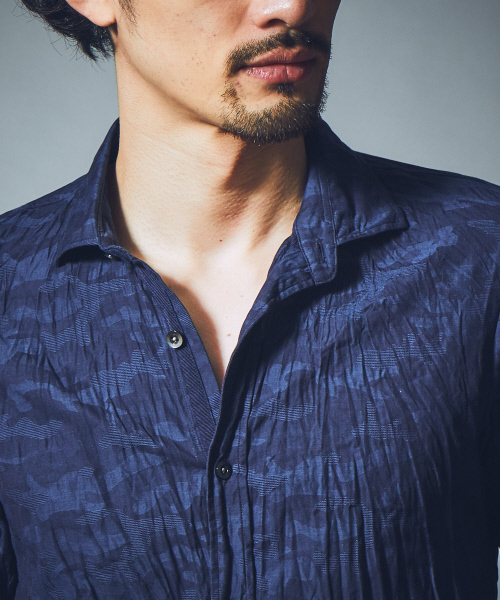 5351 POUR LES HOMMES（ゴーサンゴーイチプールオム）の「カモフラジャガード製品染めシャツ（シャツ/ブラウス・メンズ・ホワイト/ライトグレー/ブルー/ブラック/ネイビー・44/46/48/50）」の9枚目の写真