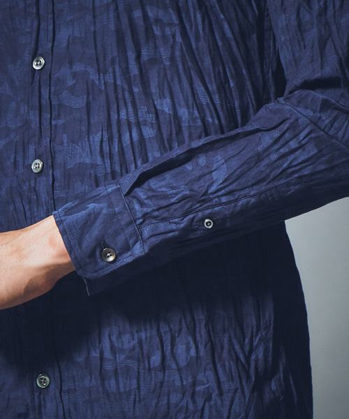 5351 POUR LES HOMMES（ゴーサンゴーイチプールオム）の「カモフラジャガード製品染めシャツ（シャツ/ブラウス・メンズ・ホワイト/ライトグレー/ブルー/ブラック/ネイビー・44/46/48/50）」の11枚目の写真