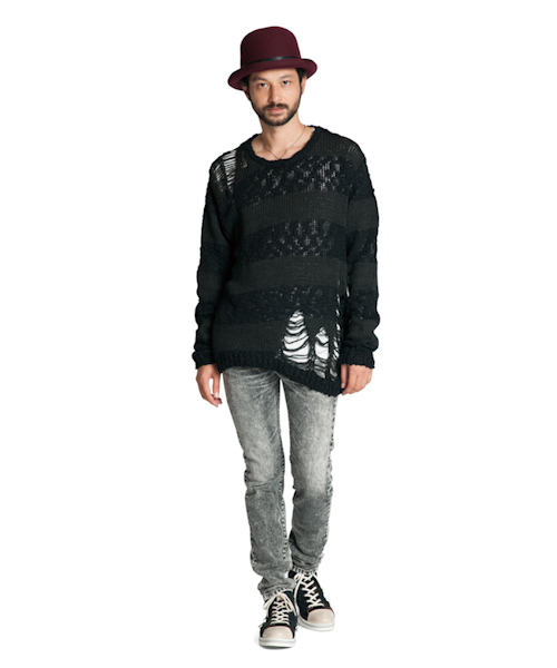 glamb(グラム)の「Slimane border knit(ニット/セーター・メンズ・ブラック×ホワイト/ブラック×ブラック/ブラック×レッド/グリーン系その他・1/2/3/4)」の10枚目の写真